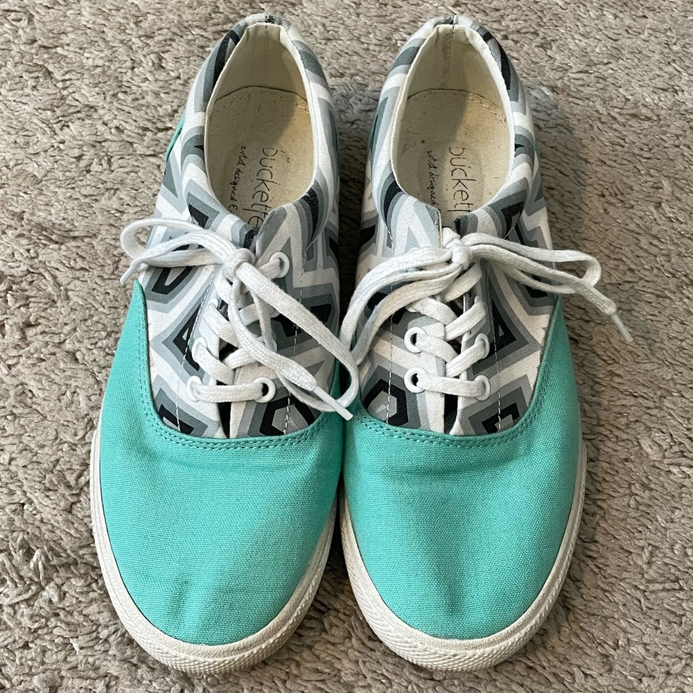 Bucketfeet Lace-Up Sneakers, Women’s Size 6, Canvas, Discontinued Style